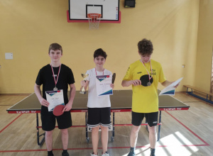 Szkolny turniej tenisa stołowego